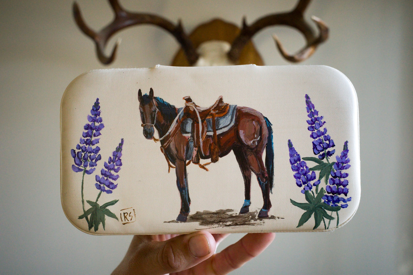 Reliable Bay Hand-Painted Jewelry Case